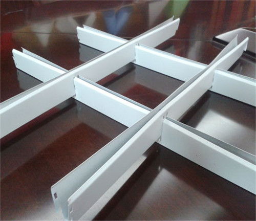 廣州幕墻鋁單板廠家 定制包柱條價格參考與高清產(chǎn)品圖鑒賞